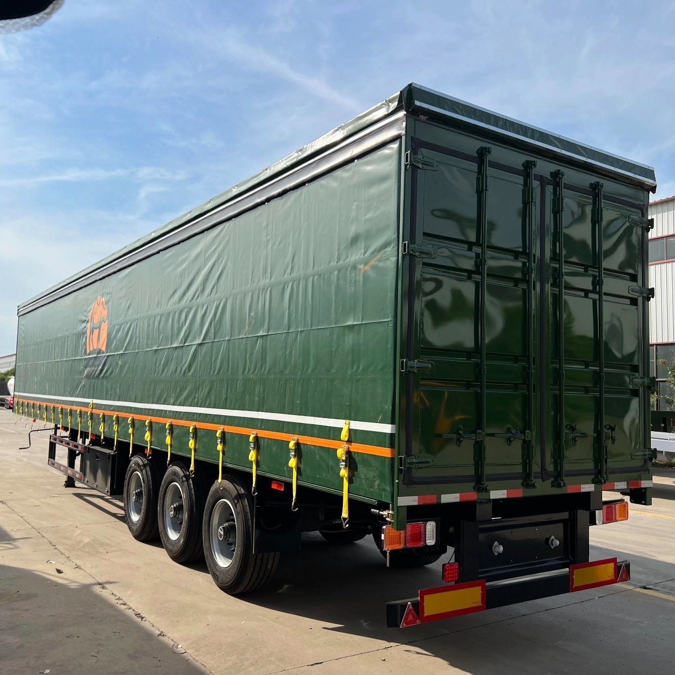 ABS Anti-lock Braking System 3 4-Axle Trailer Closed Cargo Transport with PVC Tarpaulin