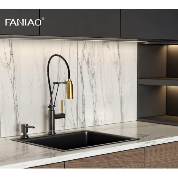 Домашний стиль Интерьер Умный высокий глянцевый Модель Модульные деревянные зерновые кухонные шкафы для квартиры