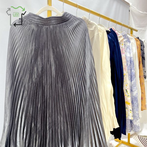 Elegance Used Skirts Ladies' Satin Polynesian Dress Preloved Winter Clothing Sale Bale