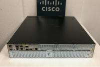 ISR4351-VSEC/K9 Cisco ISR 4351 Bundle avec UC & Sec Lic PVDM4-64 CUBE-25 qui prend en charge 3 emplacements pour les modules d'interface réseau (NIM)