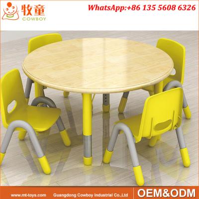 Day Care Centre High Quality 4 Seats Round Wood Table and Plastic Chairs for 2-5 years old kids