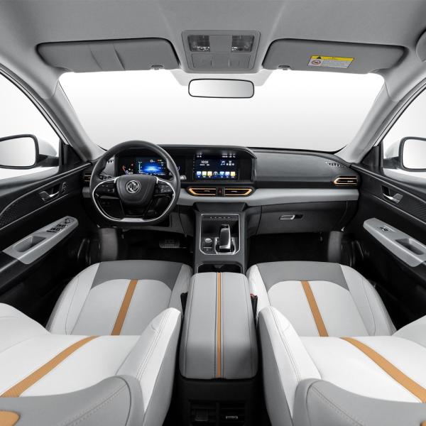 Left Hand Drive China Electric Vehicle Dongfeng E70 Sedan Green & White Color Max Range 433km