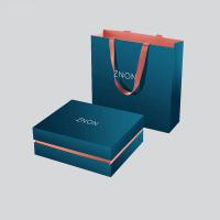 Boîte cadeau magnétique de luxe personnalisée Emballage pliable Logo personnalisé Carton dur Boîte de cadeau de vêtements