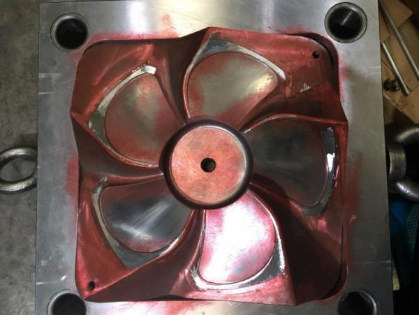 Thermoplastic Auto Injection Molding Machine Electric Fan Blade Making Machine