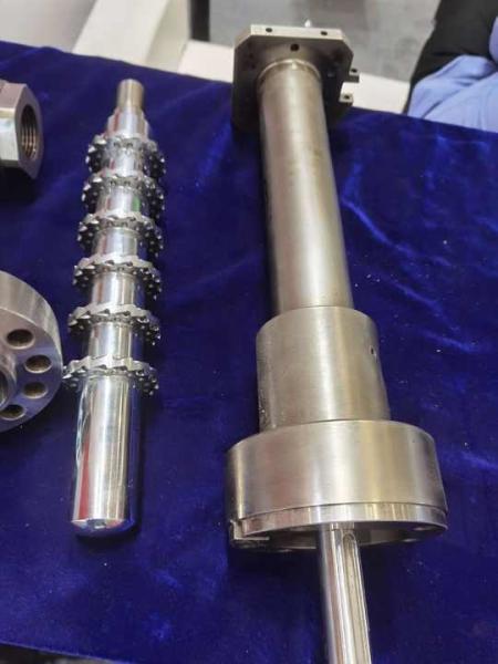 OEM Automatic Injection Molding Machine Screw Barrel Screw Tip Check Ring And Nozzle