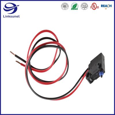 Chicote de fios industrial do fio do poder com o conector prendido da tomada de D2HW IP67 pre -