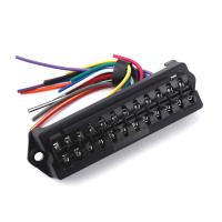 La largeur standard 12V du bloc 40mm de fusible de la voiture PA66 dans la ligne le support 2 de fusible a entré la sortie 12