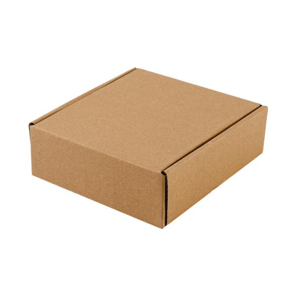 Cartón corrugado Logotipo personalizado Caja de regalo ecológica amigable Magneto Ropa plegable Caja de papel