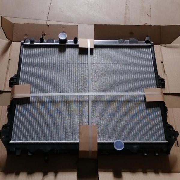 2.5 Radiador del motor D-4D 16400-OL250 para Toyota Hilux Innova Auto