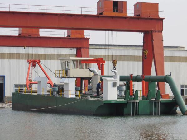 18 polegadas 4500 Confiável Cutter hidráulico marinho de sucção equipamento de dragagem para dragagem de porto