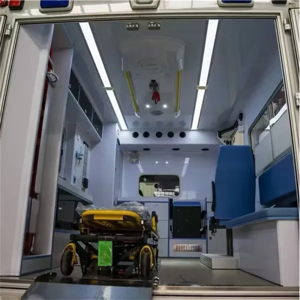 Square Warehouse Negative Pressure Ambulance/Box Type ICU Ambulance