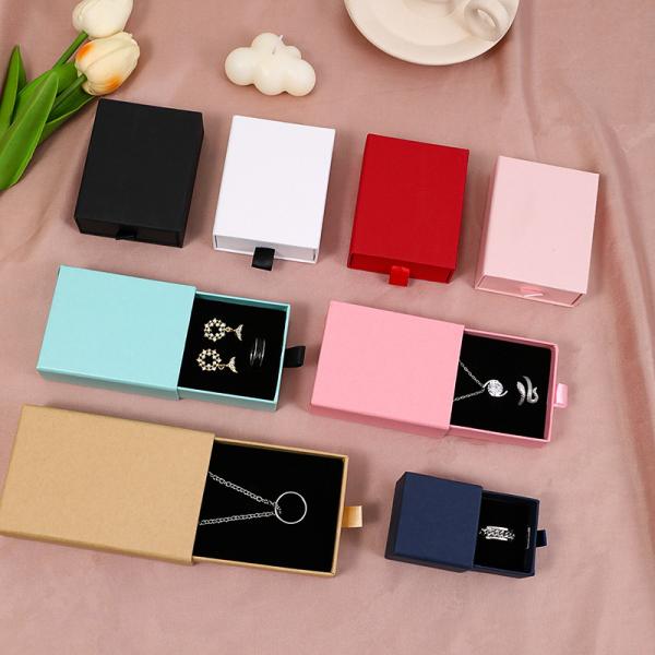 Caja de embalaje de joyas de cajón de cartón con logotipo personalizado para collar de pendiente de pulsera de anillo de joyería