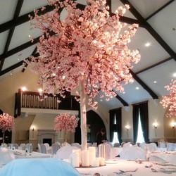 Decoração Romântica de Casamento Mesa Árvore Artificial Ponto de apoio Alto Ponto de apoio Árvore de Sakura de Casamento Artificial