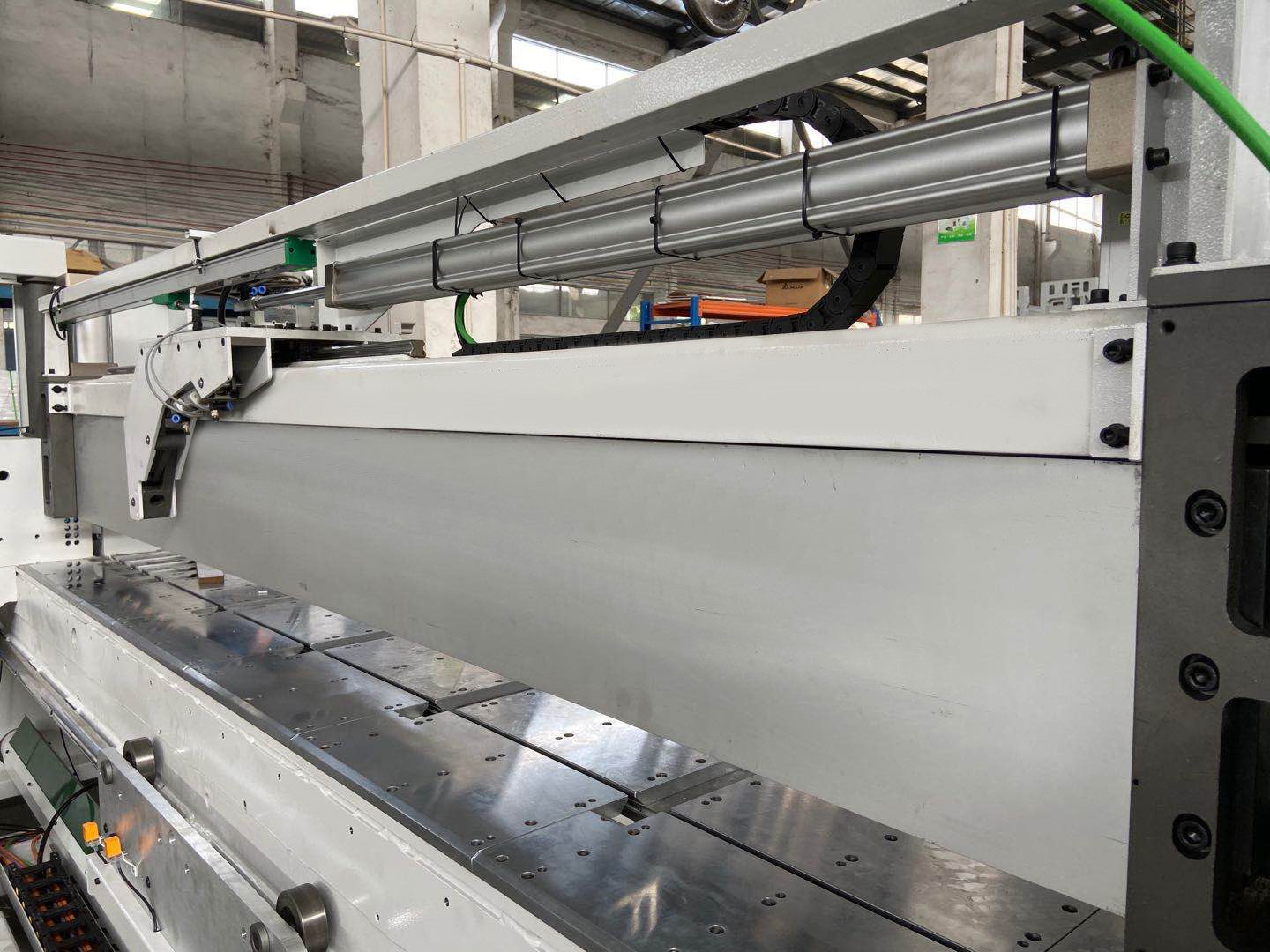 панель луча cnc промышленная горизонтальная увидела