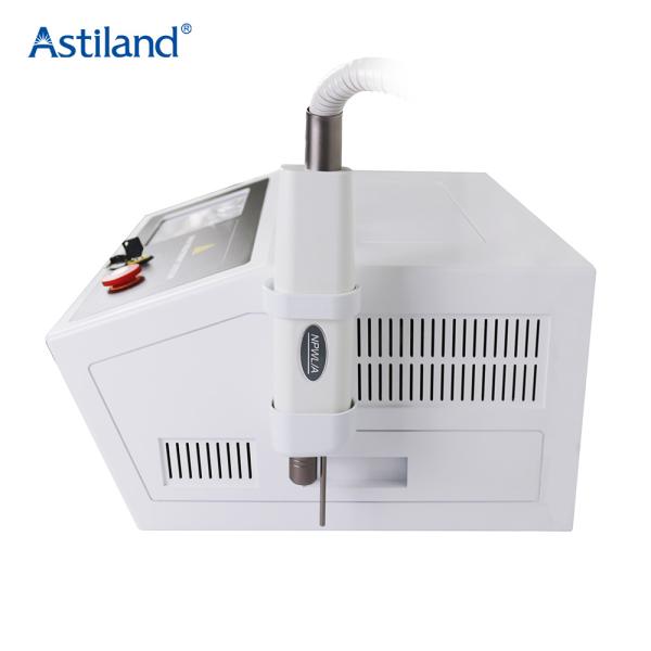 Máquina de remoção de tatuagem a laser Q comutada Equipamento de beleza a laser ND Yag
