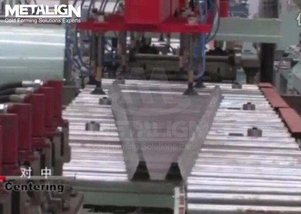 High Efficiency Silo Forming Machine For Slanted Metal Grain Silo Roof Panels With Pre Punched Holes