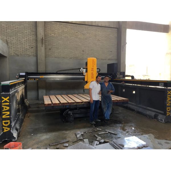 Infrared Middle Block Bridge Cutting Machine with 3200*2000mm Worktable 0-85° Tilting and 0-90° Rotation for Granite & Marble