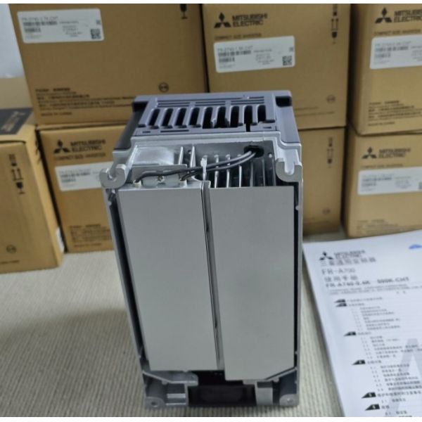 Brand New FR-A740-2.2K 2.2kW Mitsubishi Inverter 380V Danfoss Inverter Drives for Fan Water Pump Conveyor Belt
