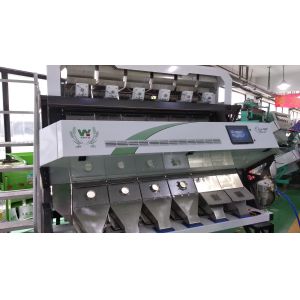 Крышка бутылки шелушится машина пластикового цвета сортируя с выталкивателем металла