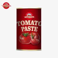 140g de pâte de tomate en conserve, couvercle ouvert, présentant notre nouvelle qualité supérieure.