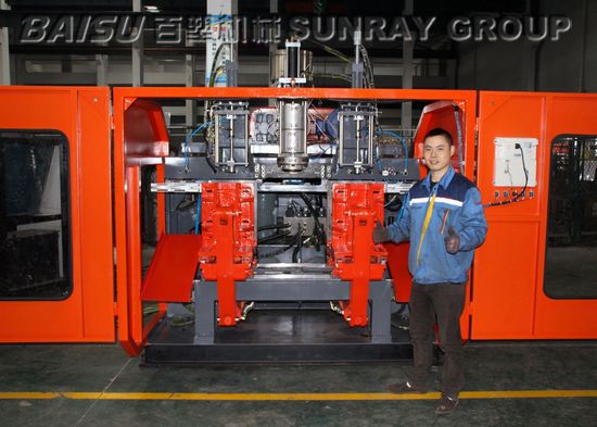 High Performance PVC Jerry Can Blow Molding Machine 30.5KW Power SRB70D-1