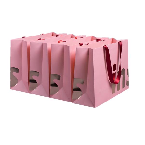 Самостоятельно устанавливающиеся Kraft рождественские подарочные пакеты печатная маркированная упаковка