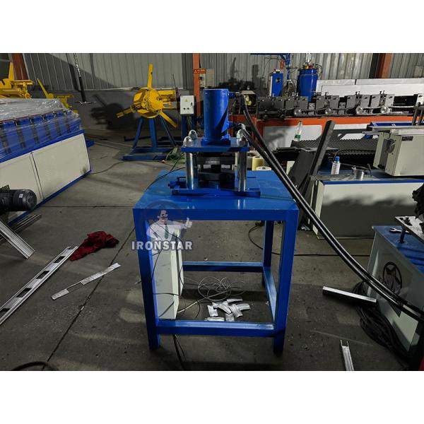 2024 Full-automatic high quality 63ton Puncher