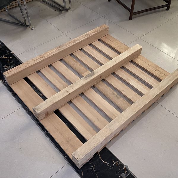 High Quality New Used Euro Wood Pallets 4-Way Entry Single Faced Pine Wood Plastic Pallet Storage Warehouses Logistics