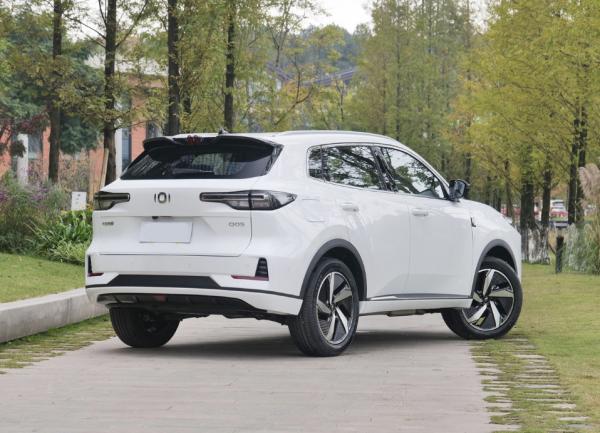 Alta Qualidade Changan Qiyuan Q05 1.5L 143Nm 1150Km R18 Pneus Veículo Elétrico SUV Hybrid Carro Novo