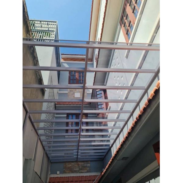 Easy To Install Plastic Polycarbonate Sheet Thickness 0.8mm to 18.0mm Lightweight Clear Panel Ideal Fabrication Projects