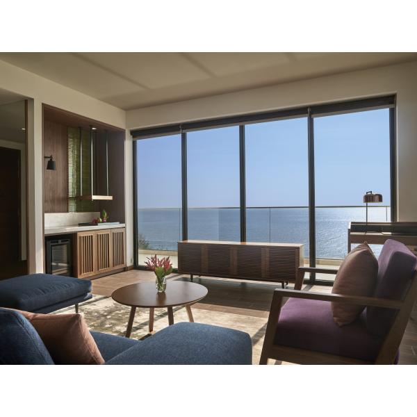 Естественные изображения в классической мебели сюит виллы поэзии установили большую панель предпосылки изголовья