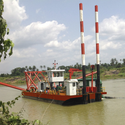 Customized Suction Dredger Ship For Coastal Waters Dredging High Performance