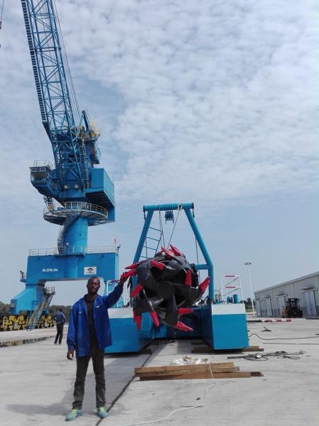 Máquina de dragagem 25m da areia do rio do porto de uma descarga de 18 polegadas