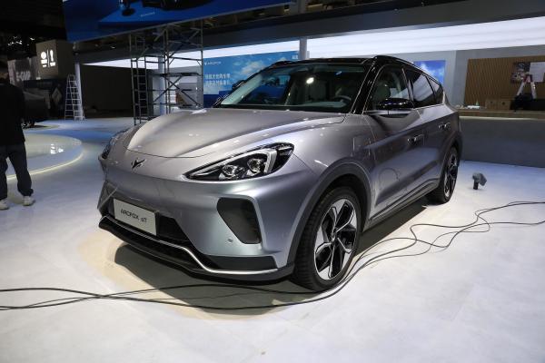ARCFOX Alpha T 2022 653S+ 160kW New Energy Electric Car 180Km/h ev popular chinese brand made in china