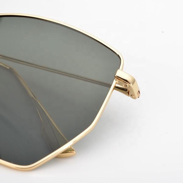 Polarized Lifestyle Sunglasses Stainless Steel Material Good Corrosion Resistance
