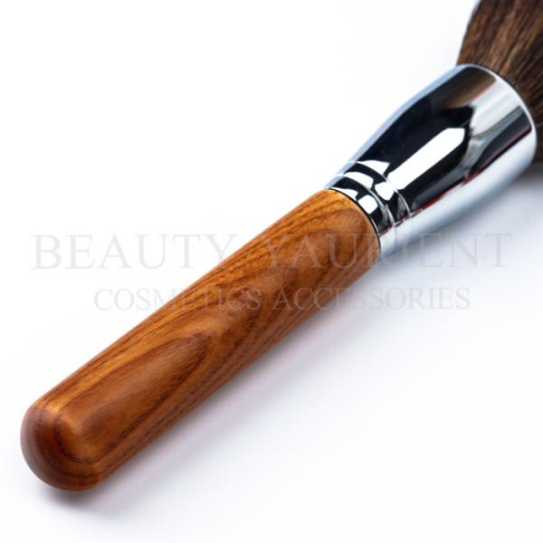 Metal Ferrule Fluffy Powder Makeup Brush Original FSC Wooden Handle