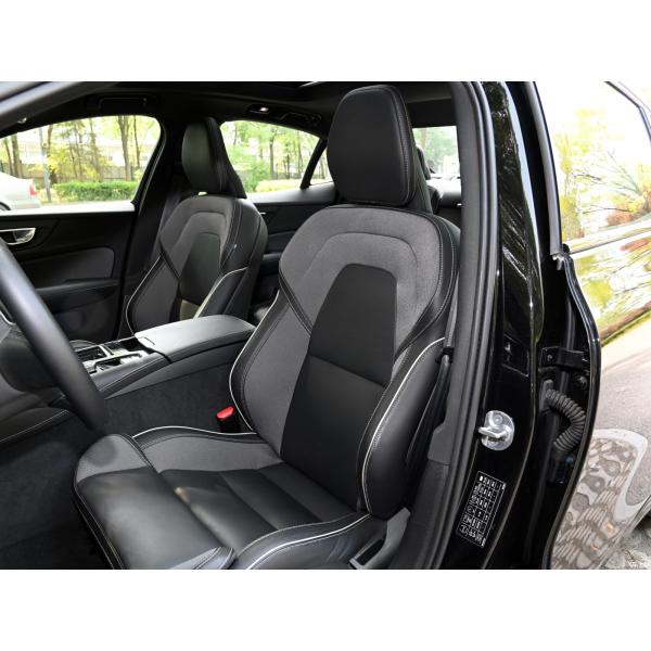 Experimente lo mejor de ambos mundos con el Volvo S60 de alta velocidad de largo alcance y híbrido enchufable 2023