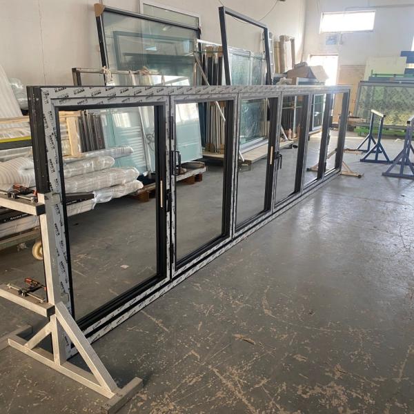 Aluminum Bifold Windows with Soundproofing and Double Glazed Glass