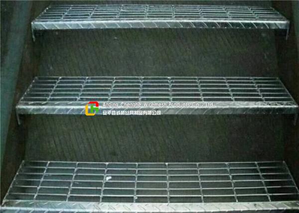 Galvanised Steel Stair Treads Grating Anti Slip Step Ladder For Platform