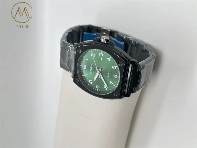 Miler Stainless Steel Quartz Watch 30m Waterproof Golden Dial