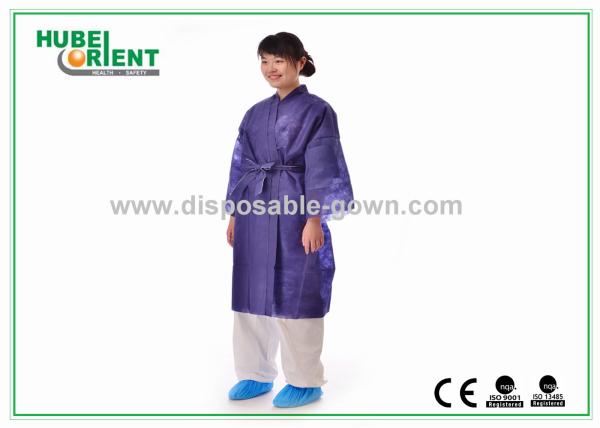 Obscuridade descartável da veste do quimono do revestimento fêmea da beleza - 100 x 140 azuis cm