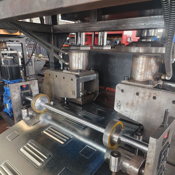 Customizable Cable Tray Roll Forming Machine Automatic Ladder & Perforated Cable Tray Making Machinery Manufacture