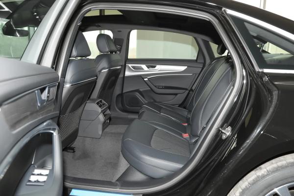 Audi A6L 2025 40 TFSI modelo dinámico de lujo con tipo de energía de gasolina para 2024.11 Introducción