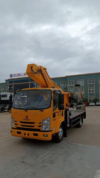 Fabrique Best Selling ISUZU 4X2 35M Plateforme d'échelle aérienne Camion Diesel Surélevée Camion de travail à haute altitude Camion d'exploitation