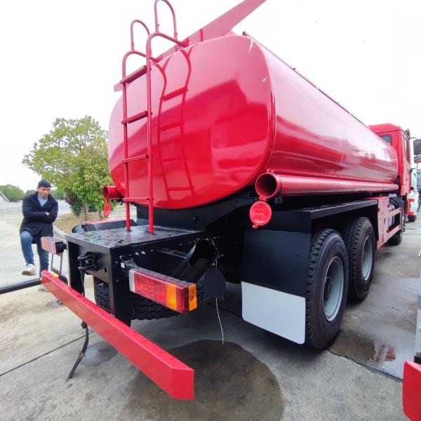 Best-Selling SHACMAN 6*4 Fuel Tank Truck Turkmenistan Diesel Engine Used for Fuel Delivery Oilfield Crude Oil Transport