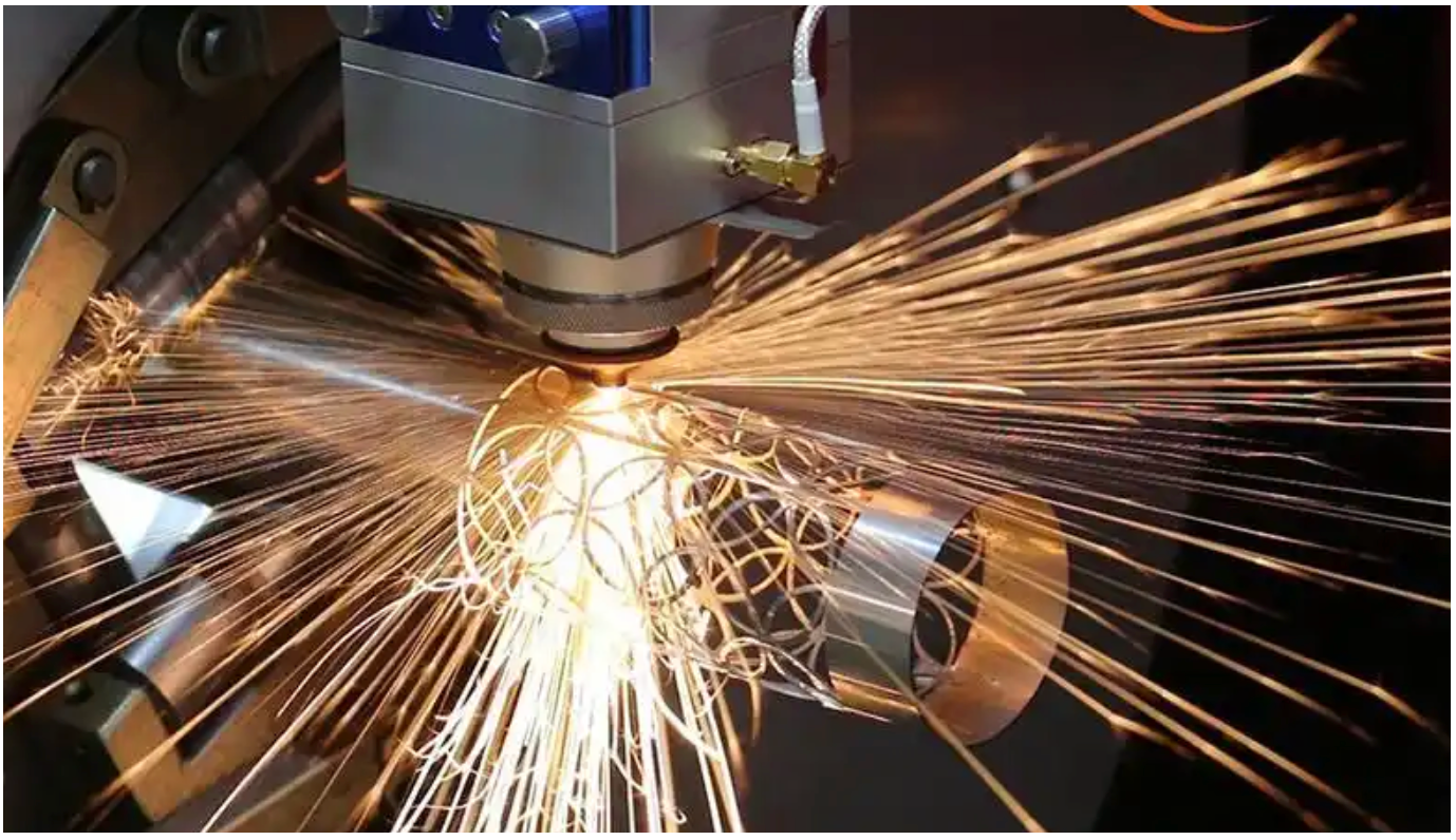 Automatic Loading System Pipe Laser Cutting Machine 6000W 6m High Precision