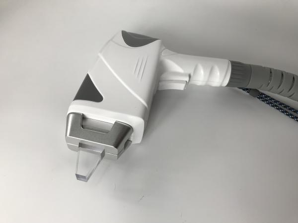 Super Power Fast Speed Laser Beauty Machine 1200W Ensures Super Long Lifespan