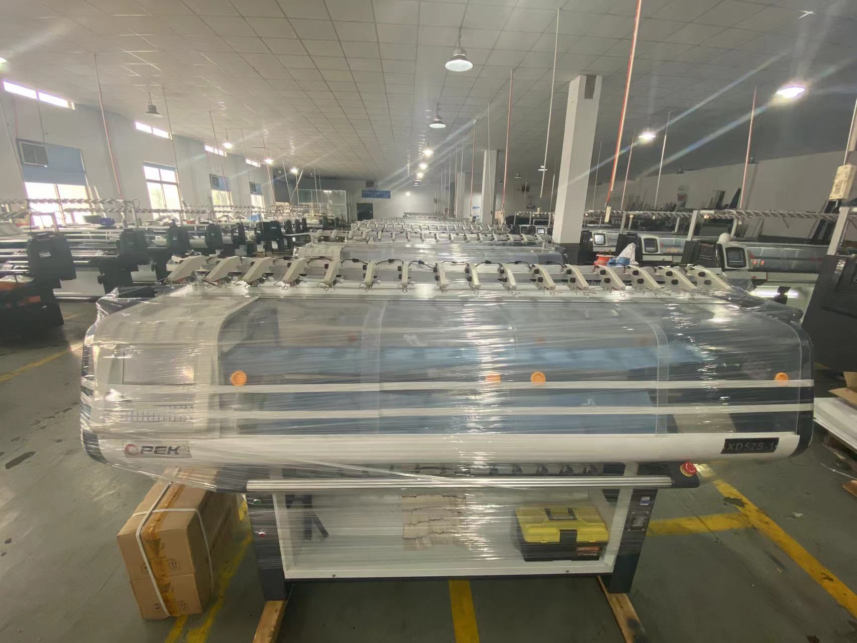 16GG Fully Jacquard Flat Knitting Machine Double System 52inch for High Production