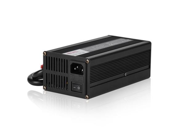 54.6V 58.8V 5A Ebike 48V Battery Charger lead acid /LiFePo4/Li-ion Battery Charger for golf cart golf car