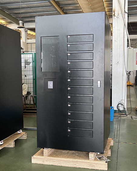 Виннсенский вращающийся торговый автомат, используемый для использования работниками мастерской